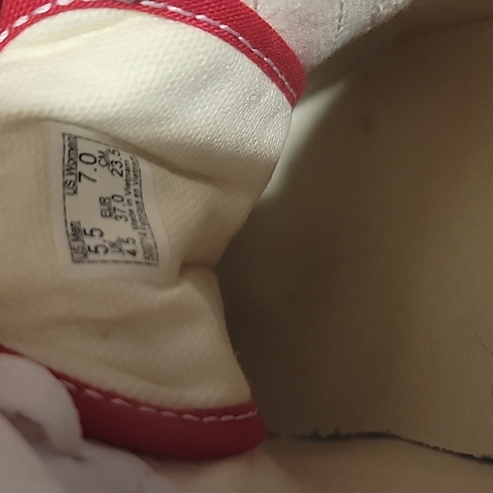 Vans Red - Picture 2 of 3